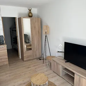  Appartement Charment 100m De La Place De Parking France